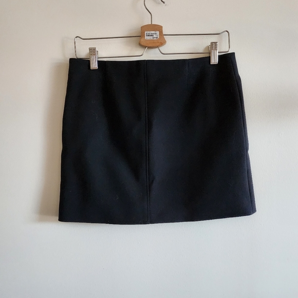 Givenchy NWT FR 36 (US 4) wrap buckle mini skirt, authentic - Picture 5 of 16